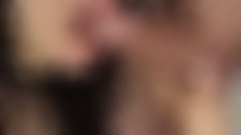 本文深入分析了网络口交视频的流行原因、受众特征及其对现代文化的影响,同时探讨了内容制作、观看行为及其背后的社会心理动因。文章结合数据和案例解析了这一现象在数字时代的表现形式及未来发展趋势,以期为相关领域提供全面而细致的视角。
