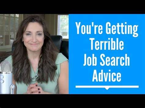 在求职过程中,不乏各种良莠不齐的建议,一些看似荒唐甚至失败的建议,反而能从反面启发我们更有效的求职策略。本文通过收集社群中最"糟糕"的求职建议,解析其中潜藏的职场智慧,帮助求职者避免误区,实现职场梦想。
